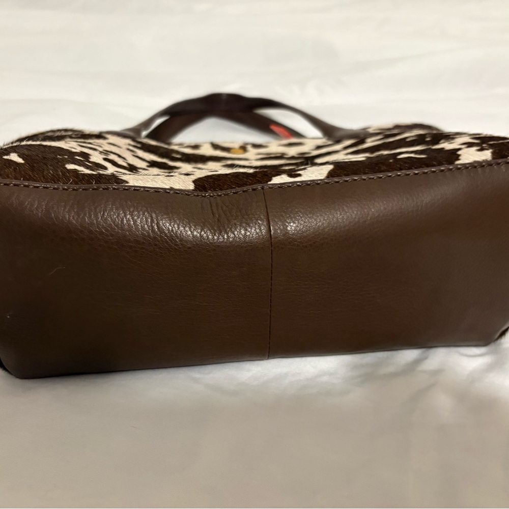 Margot New York Brown and Cream Cowhide Pattern Tote - Picture 4 of 11